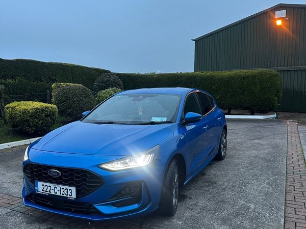 Ford Focus Hatchback, Petrol, 2022, Blue