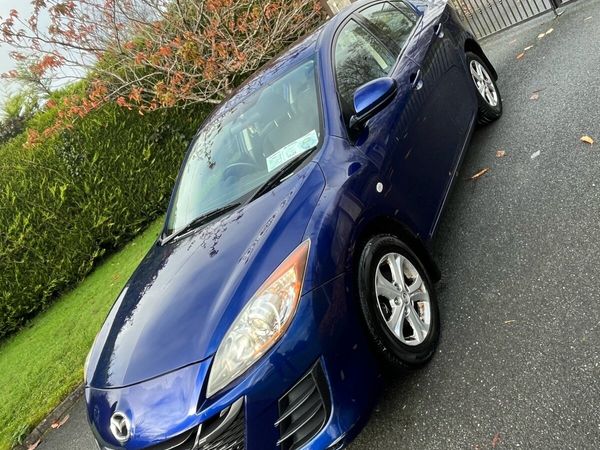 Mazda Mazda3 Saloon, Diesel, 2011, Blue