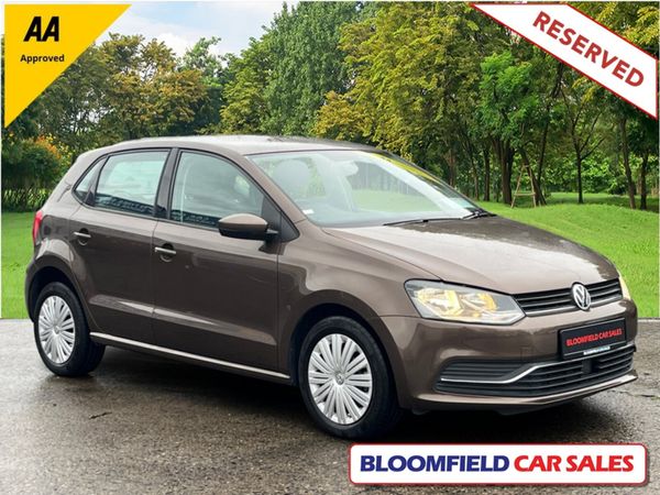 Volkswagen Polo Hatchback, Petrol, 2014, Brown