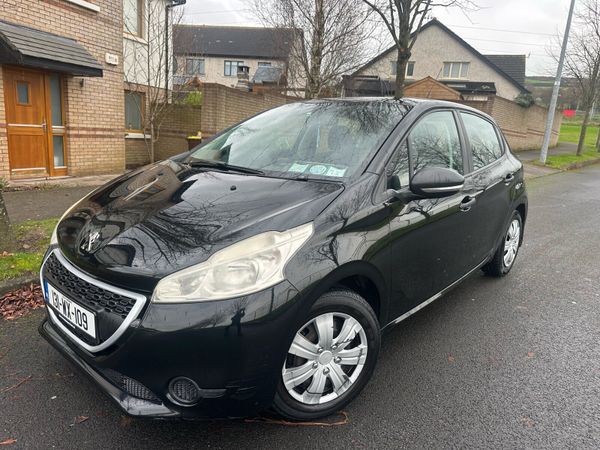 Peugeot 208 Hatchback, Petrol, 2013, Black