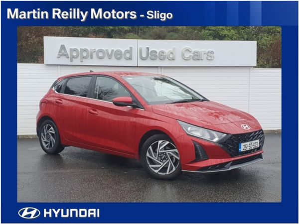 Hyundai i20 Hatchback, Petrol, 2025, Red