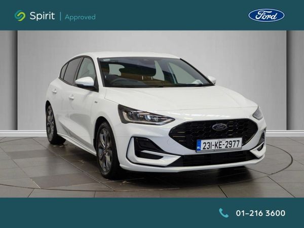 Ford Focus Hatchback, Petrol, 2023, White