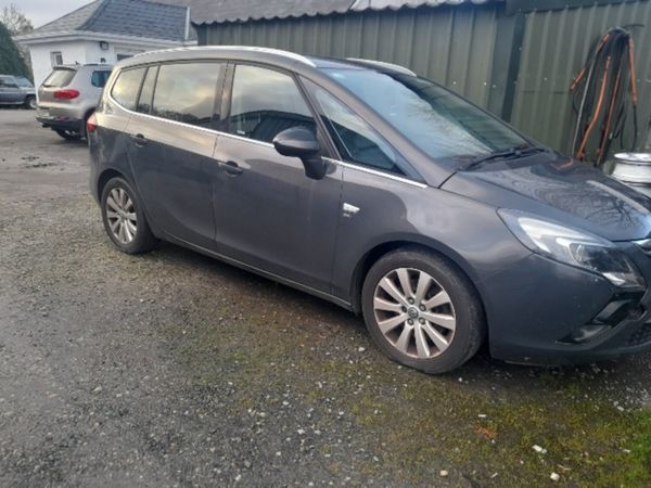 Vauxhall Zafira MPV, Diesel, 2015, Grey