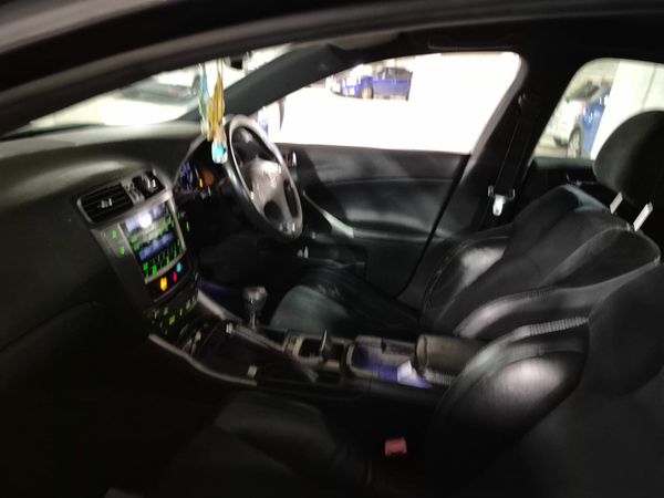 Lexus IS Saloon, Diesel, 2010, Silver