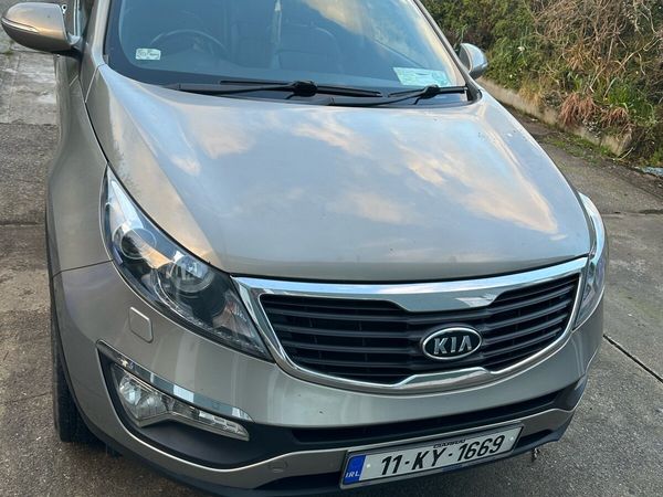 Kia Sportage SUV, Diesel, 2011, Silver