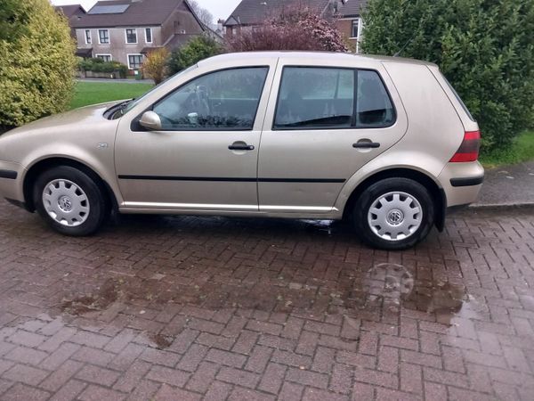 Volkswagen Golf Hatchback, Petrol, 2003, Gold