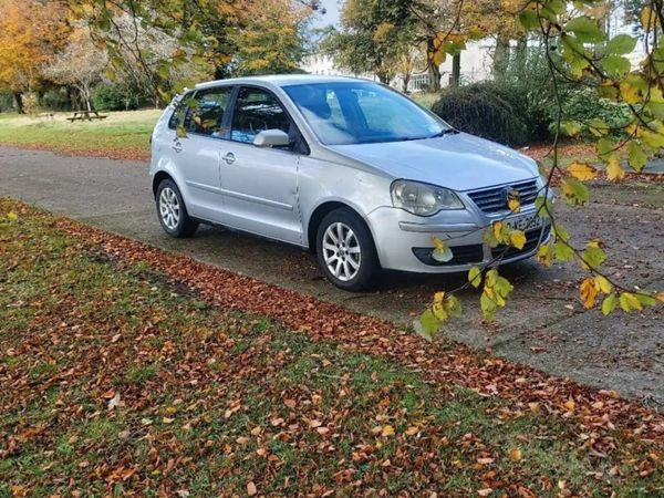 Volkswagen Polo Hatchback, Petrol, 2008, Silver