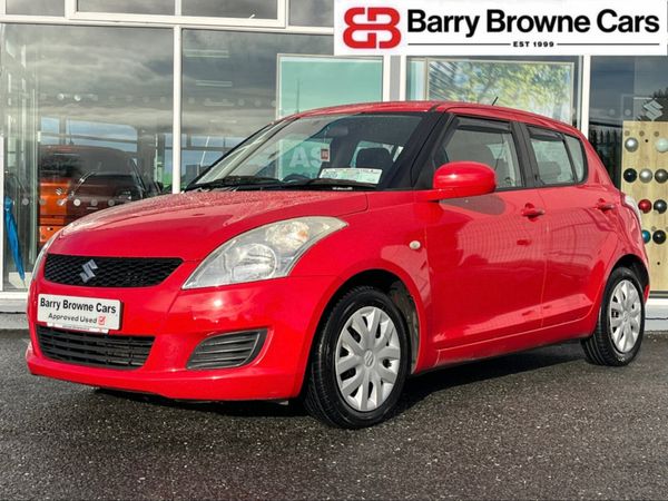 Suzuki Swift Hatchback, Petrol, 2012, Red