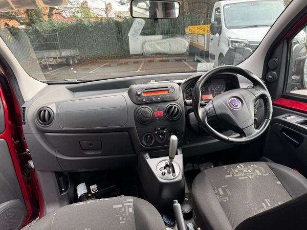 Fiat Qubo MPV, Diesel, 2009, Red