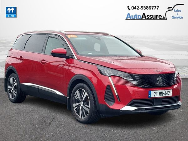 Peugeot 5008 MPV, Diesel, 2021, Red