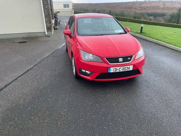 SEAT Ibiza Hatchback, Petrol, 2013, Red