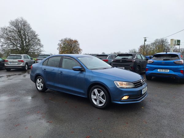 Volkswagen Jetta Saloon, Diesel, 2018, Blue