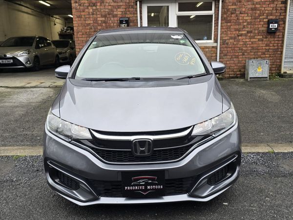 Honda Fit Hatchback, Petrol Hybrid, 2019, Grey