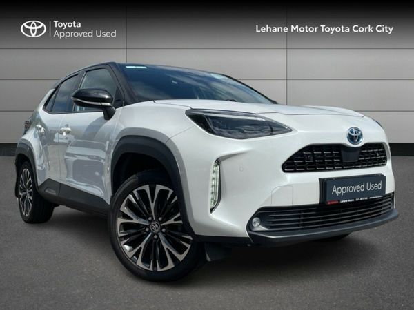 Toyota Yaris Cross Hatchback, Petrol Hybrid, 2022, White