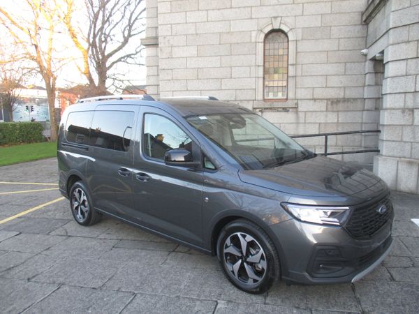 Ford Tourneo Connect MPV, Petrol Plug-in Hybrid, 2025, Grey