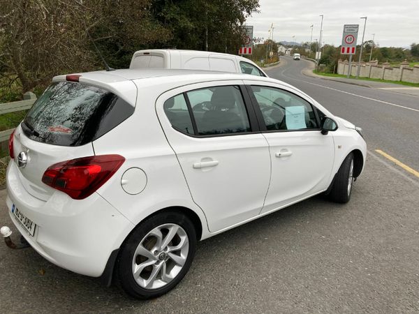 Opel Corsa Hatchback, Petrol, 2016, White