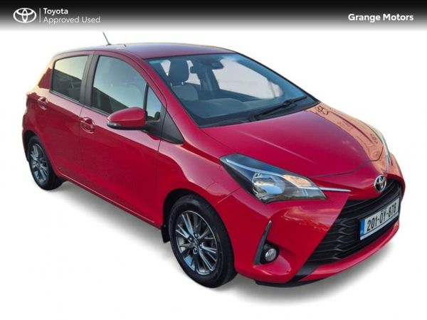 Toyota Yaris Hatchback, Petrol, 2020, Red