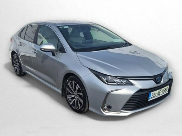 Toyota Corolla Saloon, Petrol Hybrid, 2022, Silver