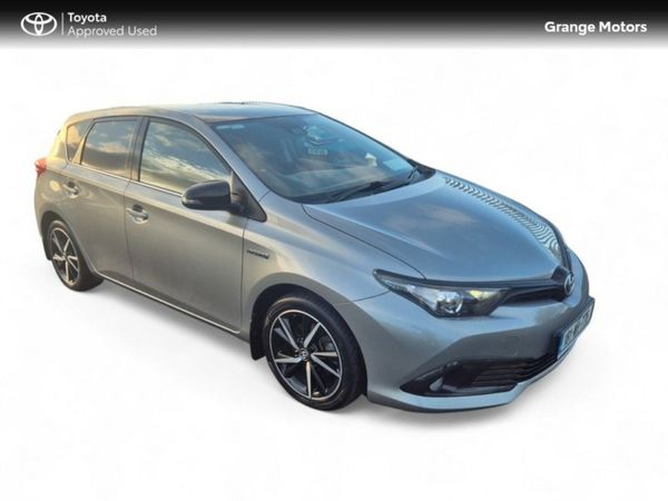 Toyota Auris MPV, Petrol Hybrid, 2018, Grey