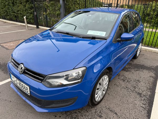 Volkswagen Polo Hatchback, Petrol, 2013, Blue