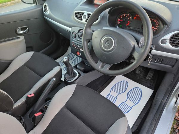 Renault Clio Hatchback, Ethanol Petrol, 2012, Silver