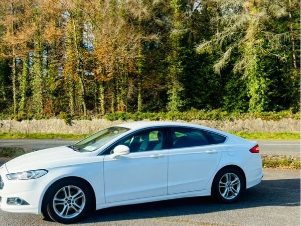 Ford Mondeo Hatchback, Diesel, 2016, White