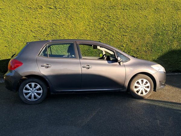 Toyota Auris Hatchback, Petrol, 2008, Grey
