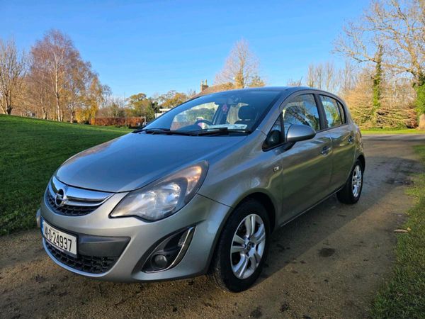 Opel Corsa Hatchback, Petrol, 2014, Silver