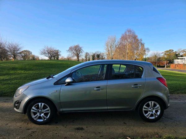 Opel Corsa Hatchback, Petrol, 2014, Silver
