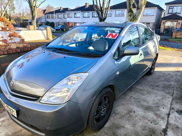 Toyota Prius Hatchback, Petrol Hybrid, 2005, Green