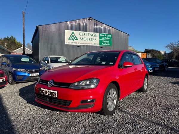 Volkswagen Golf Hatchback, Petrol, 2014, Red