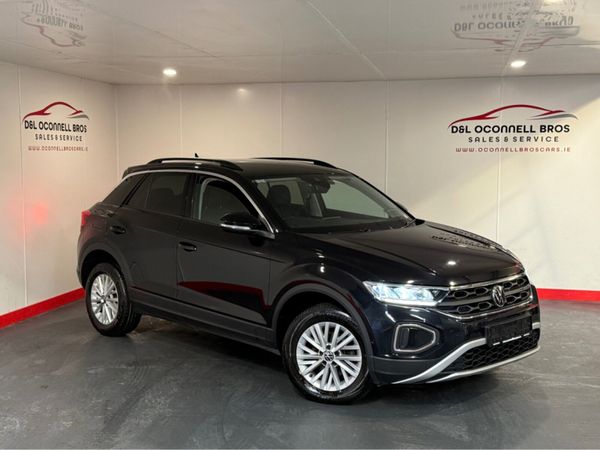 Volkswagen T-Roc Estate, Diesel, 2022, Black