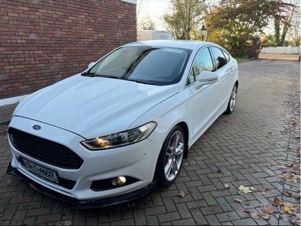 Ford Mondeo Hatchback, Diesel, 2015, White