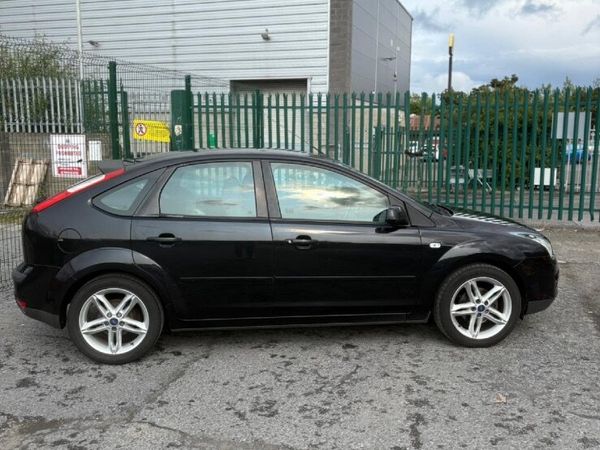 Ford Focus Hatchback, Petrol, 2007, Black