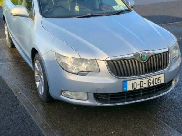 Skoda Superb Saloon, Diesel, 2010, Blue