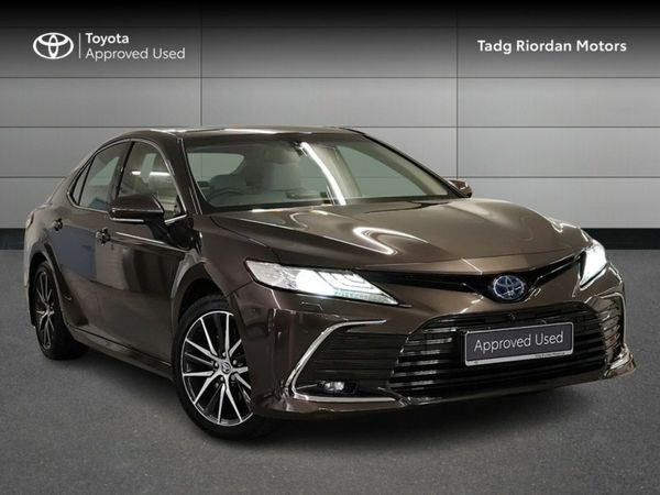 Toyota Camry Saloon, Petrol Hybrid, 2023, Brown