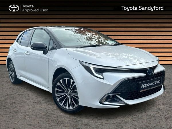 Toyota Corolla Hatchback, Petrol Hybrid, 2025, White