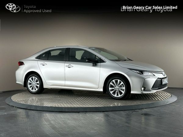 Toyota Corolla Saloon, Petrol Hybrid, 2025, Silver