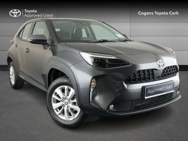 Toyota Yaris Cross Hatchback, Petrol Hybrid, 2025, Grey