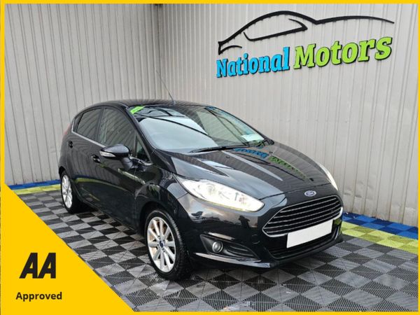 Ford Fiesta Hatchback, Petrol, 2015, Black