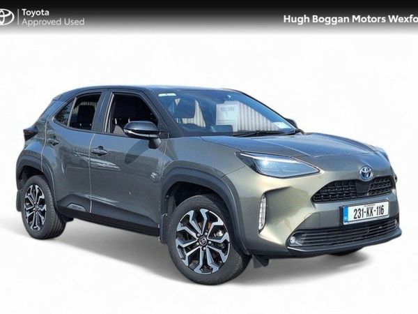 Toyota Yaris Cross Hatchback, Petrol Hybrid, 2023, Green