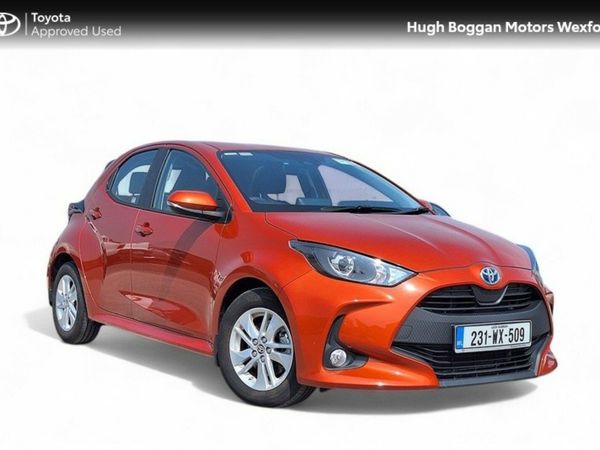 Toyota Yaris Hatchback, Petrol Hybrid, 2023, Brown