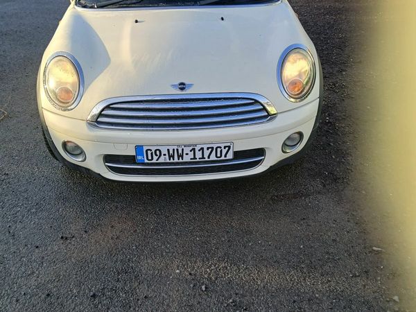 Mini Cooper Hatchback, Diesel, 2009, White