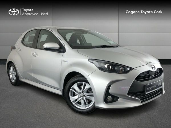 Toyota Yaris Hatchback, Petrol Hybrid, 2021, Grey