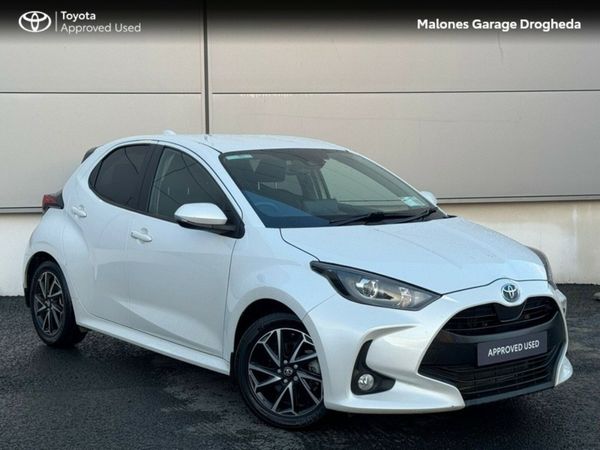 Toyota Yaris Hatchback, Petrol Hybrid, 2022, White