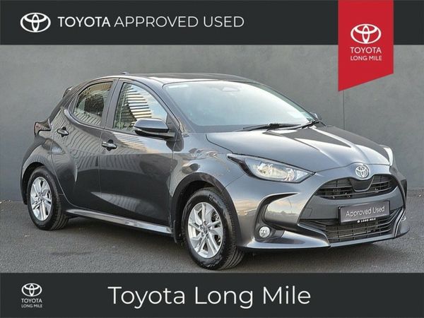 Toyota Yaris Hatchback, Petrol Hybrid, 2024, Grey
