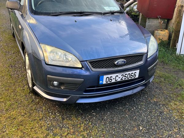 Ford Focus Saloon, Petrol, 2006, Blue