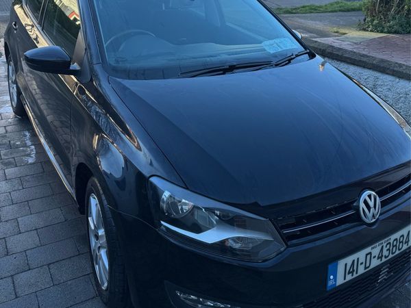 Volkswagen Polo Hatchback, Petrol, 2014, Black