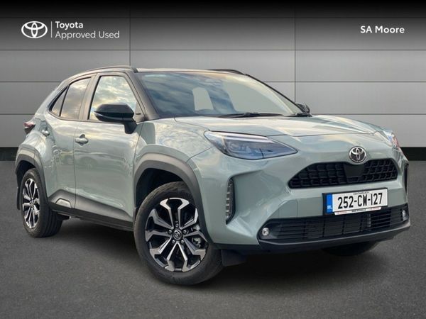 Toyota Yaris Cross SUV, Petrol Hybrid, 2025, Green