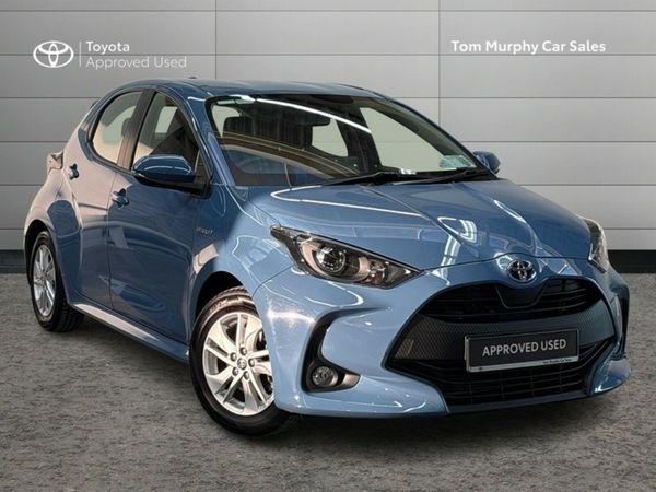 Toyota Yaris Hatchback, Petrol Hybrid, 2021, Blue